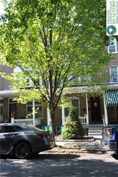 2-1513 Chew St, Allentown, PA, 18102-3644 | Card Image