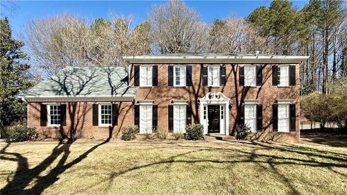 1735 Ridgefield Dr, Roswell, GA, 30075-4125 | Card Image