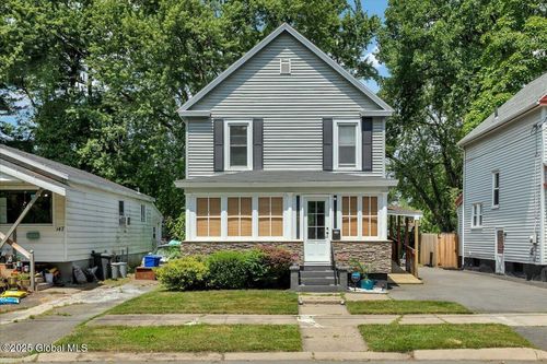 143 Manchester Rd, Schenectady, NY, 12304-3904 | Card Image
