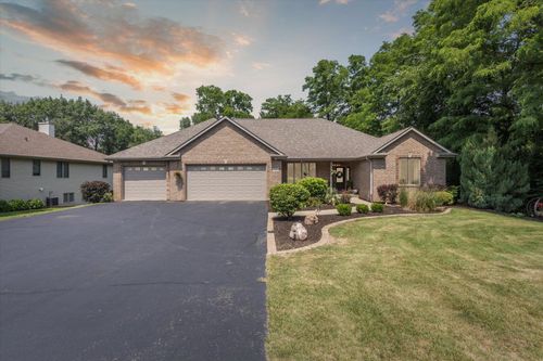 963 E Lakeside Dr, Edgerton, WI, 53534-8536 | Card Image