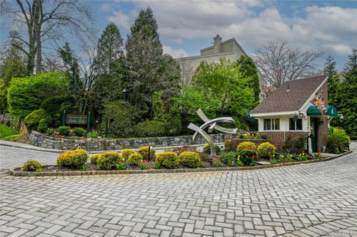 99 Waterside Close, Eastchester, NY, 10709-5655 | Card Image