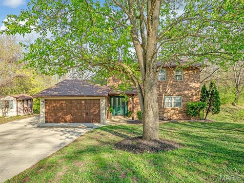 7 Starlight Hills Dr, Belleville, IL, 62223-2526 | Card Image