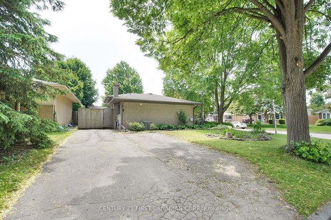 1 Buchan Rd, House other with 4 bedrooms, 2 bathrooms and 3 parking in London ON | Image 42