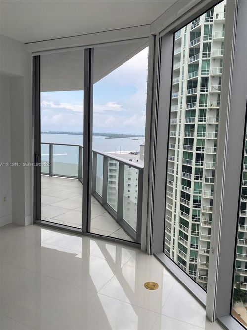 1903-1300 Brickell Bay Dr, Miami, FL, 33131-3380 | Card Image