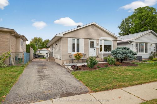 20 Ashbury Ave, London, ON, N6E1S8 | Card Image