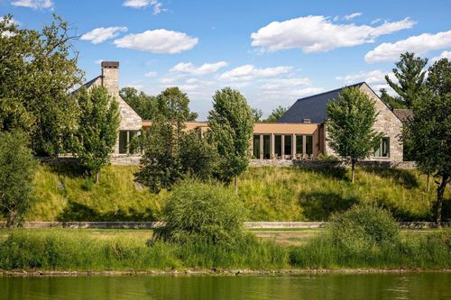 2505 E Lake Of The Isles Pkwy, Minneapolis, MN, 55405-2480 | Card Image