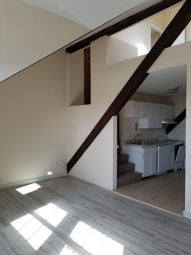 APT-18 - 926 Southbridge St, Condo with 2 bedrooms, 1 bathrooms and 1 parking in Worcester MA | Image 7