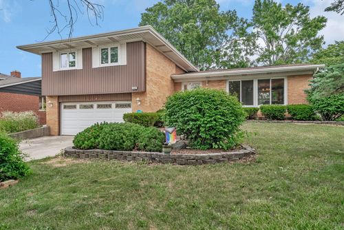 15425 Pine Dr, Oak Forest, IL, 60452-1622 | Card Image