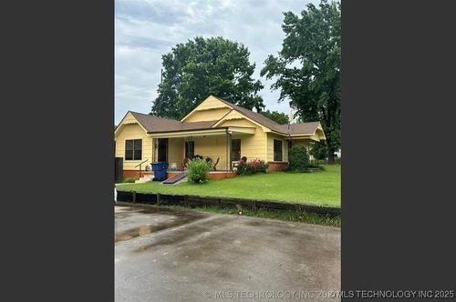 710 E Juanita St, Wynnewood, OK, 73098-3819 | Card Image