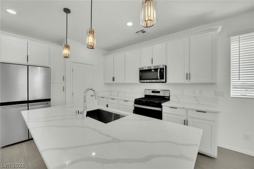 7805 Bethel Heights Ln, Las Vegas, NV, 89113-4138 | Card Image