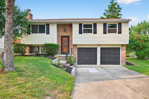 2800 Maple Tree Ct, Reading, OH, 45236-1175 | Card Image