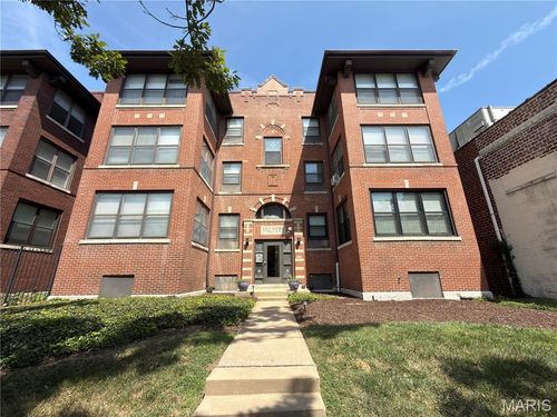 13-5621 Pershing Ave, Saint Louis, MO, 63112-1725 | Card Image