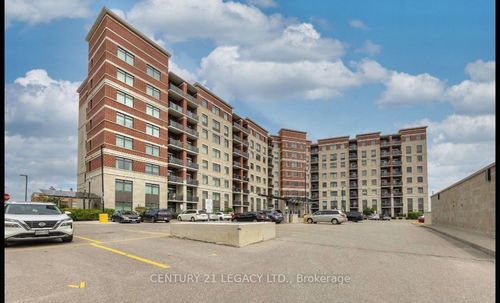 104-39 New Delhi Dr, Markham, ON, L3S0E1 | Card Image
