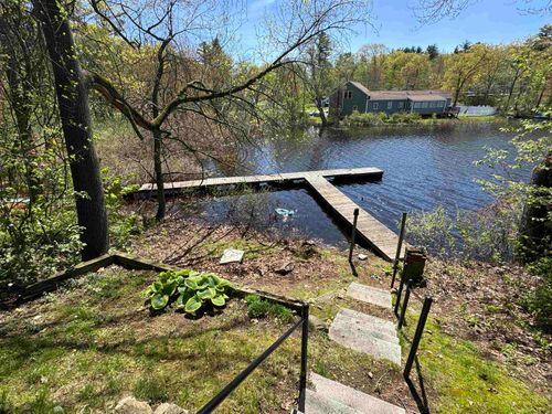 19 Waterfront Way, Salem, NH, 03079-1402 | Card Image