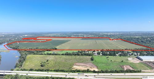 21999 Blondo St, Elkhorn, NE, 68022 | Card Image