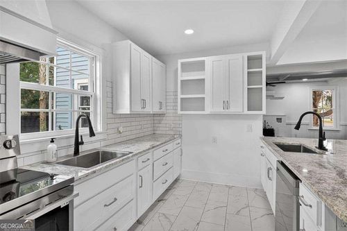 400 Dartmouth St, Brunswick, GA, 31520-8003 | Card Image