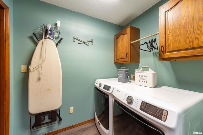1803 Spring Garden Rd, House other with 3 bedrooms, 3 bathrooms and null parking in Marion IL | Image 23