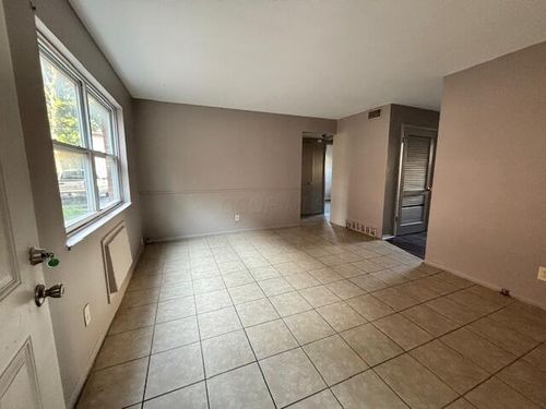 a-2897 E 9th Ave, Columbus, OH, 43219-3758 | Card Image