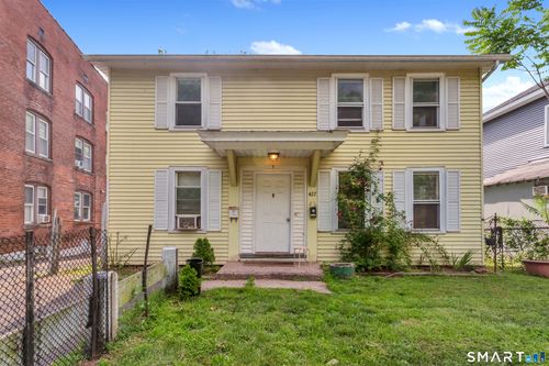 427 Zion St, Hartford, CT, 06106-3035 | Card Image
