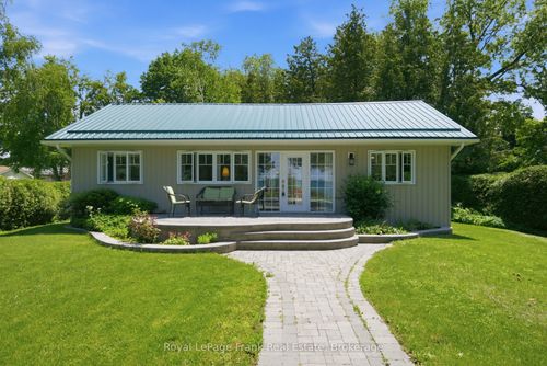 15 Lakeshore Rd, Beaverton, ON, L0K1A0 | Card Image