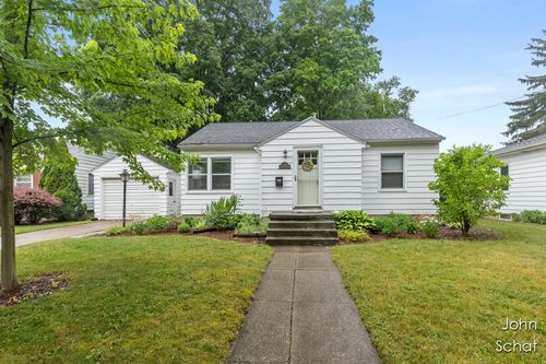 753 Powers Ave, Grand Rapids, MI, 49504-4342 | Card Image