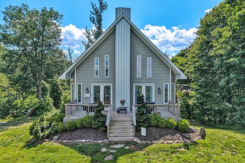 777 Hicks Hollow Rd, Boones Mill, VA, 24065-4008 | Card Image
