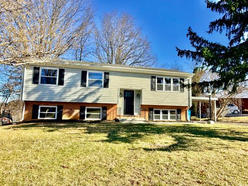 3801 Old Stevens Rd Nw, Roanoke, VA, 24017-4831 | Card Image