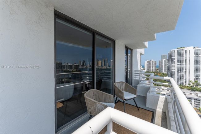 PH13 - 3300 Ne 192nd St, Condo with 2 bedrooms, 2 bathrooms and null parking in Aventura FL | Image 24