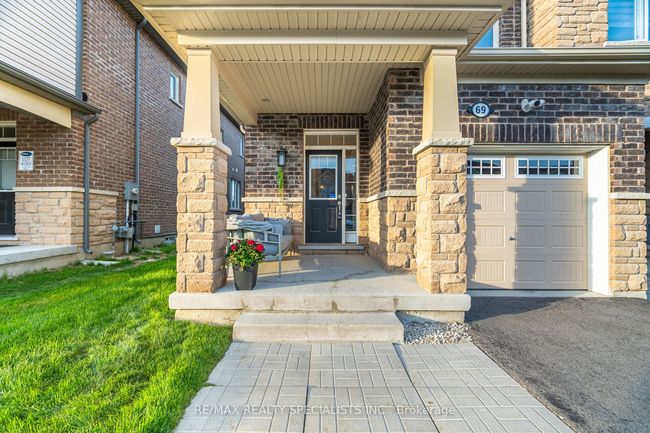 69 Phyllis Dr, House attached with 4 bedrooms, 3 bathrooms and 2 parking in Caledon ON | Image 4
