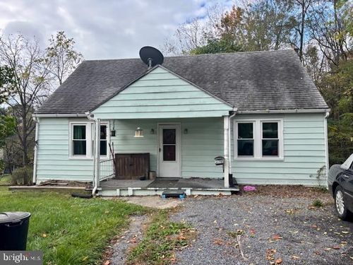 127 Pine St, FROSTBURG, MD, 21532-2123 | Card Image