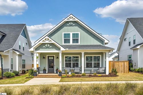 407 Mcklee Dr, Travelers Rest, SC, 29690-1990 | Card Image