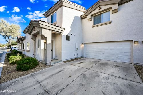 8053 W Waltann Ln, Peoria, AZ, 85382-4877 | Card Image