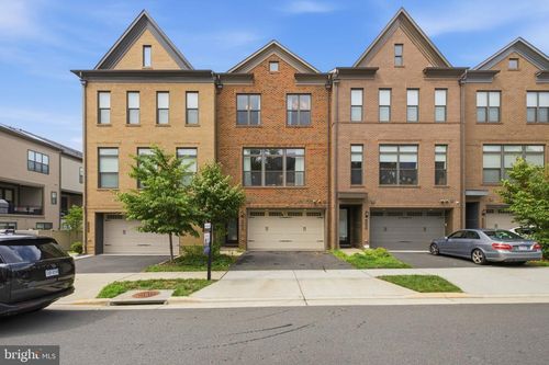 12264 Sweet Willow Ln, Fairfax, VA, 22030-6288 | Card Image