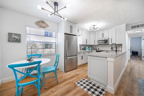 b-52 Burgundy B, Delray Beach, FL, 33484-5414 | Card Image