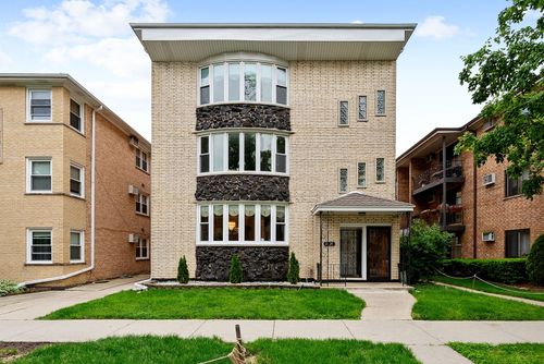 8729 W Summerdale Ave, Chicago, IL, 60656-2326 | Card Image