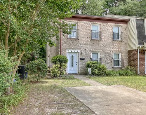 3411 Wheatfield Ct, Portsmouth, VA, 23703-4125 | Card Image