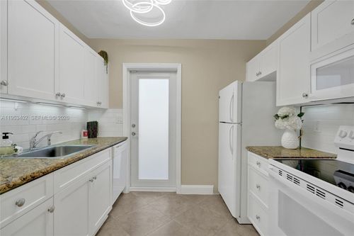 1427-1429 Ne 17th Ct, Fort Lauderdale, FL, 33305 | Card Image