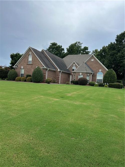 604 Par Three Ln, Hampton, GA, 30228-6054 | Card Image