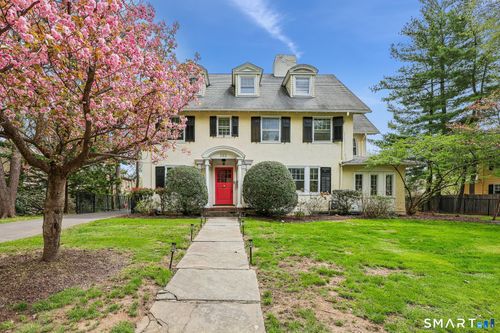 262 Kenyon St, Hartford, CT, 06105-2240 | Card Image