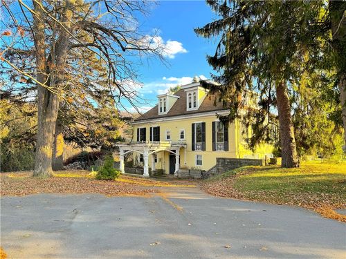 909 S Juliana St, Bedford, PA, 15522-1933 | Card Image