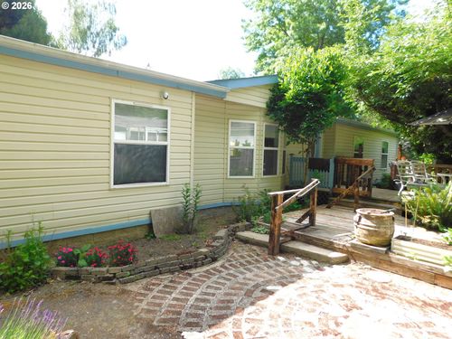 32-1105 Riverside Dr, Vernonia, OR, 97064-1452 | Card Image