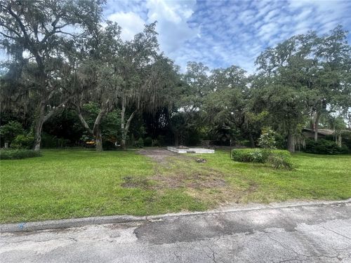6744 Stark Rd, Seffner, FL, 33584-2505 | Card Image