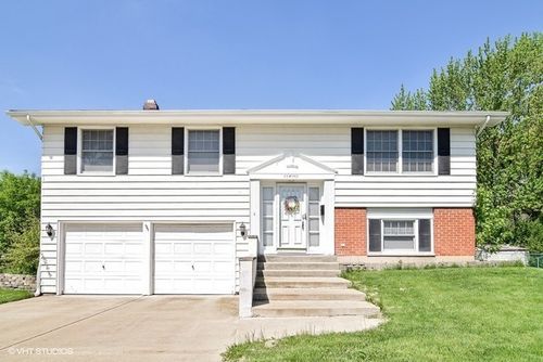 23W063 Blenheim Ct, Glen Ellyn, IL, 60137-6913 | Card Image