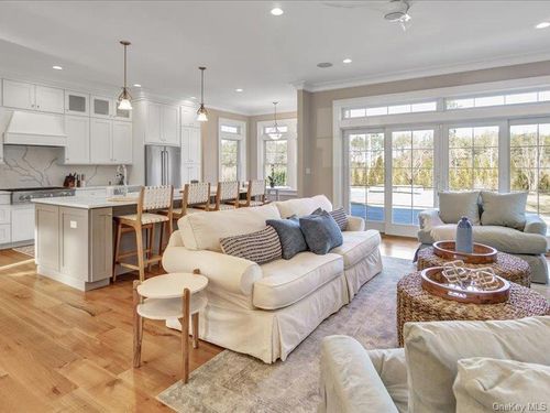 17 Adam Ln, Westhampton Beach, NY, 11978-1444 | Card Image