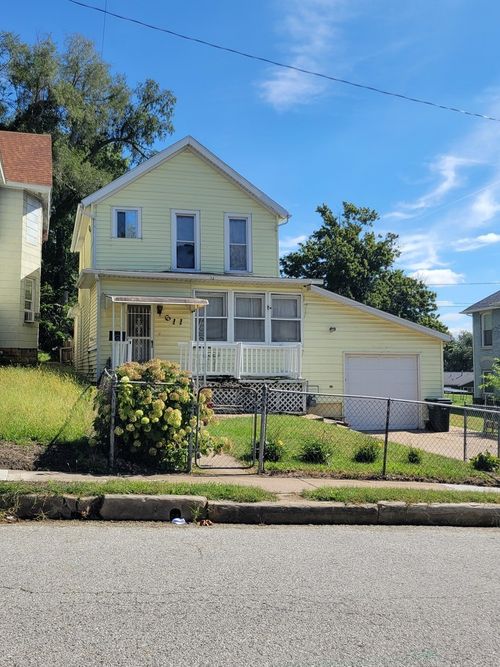 611 Farnam Street, Davenport, IA, 50803 | Card Image