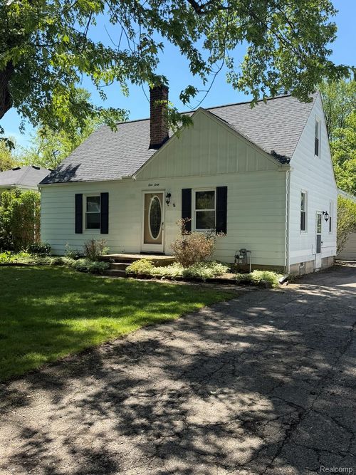 160 Ascot Ave, Waterford, MI, 48328-3502 | Card Image