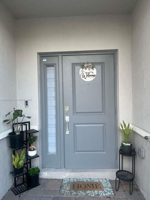 1431 Ne 3rd Ave, Florida City, FL, 33034-3429 | Card Image