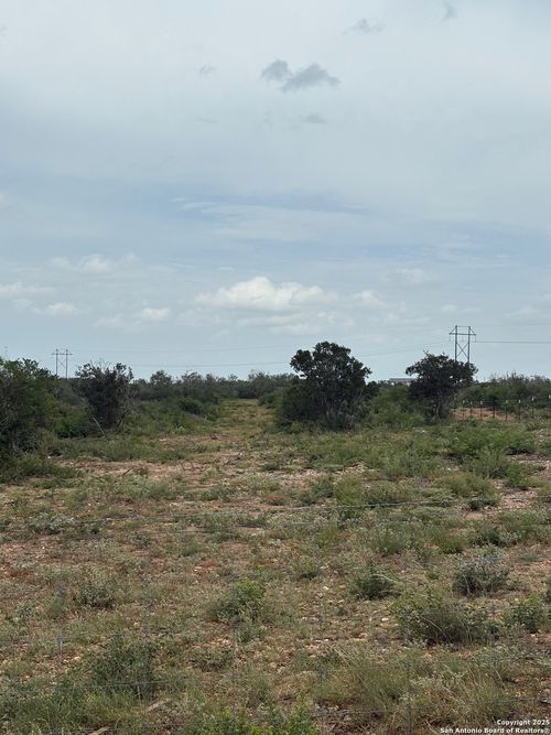 00 Jay Dr, Devine, TX, 78016 | Card Image