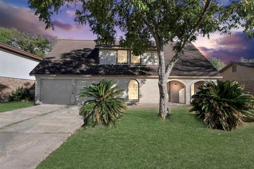 7318 Castleview Ln, Missouri City, TX, 77489-2427 | Card Image