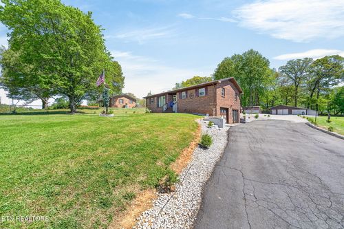 480 Camp Dr, Sparta, TN, 38583-2486 | Card Image